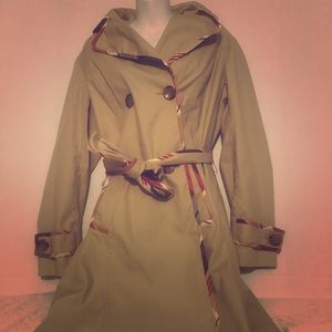 Bandolino trench coat